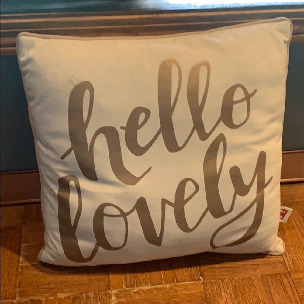 Throw pillow